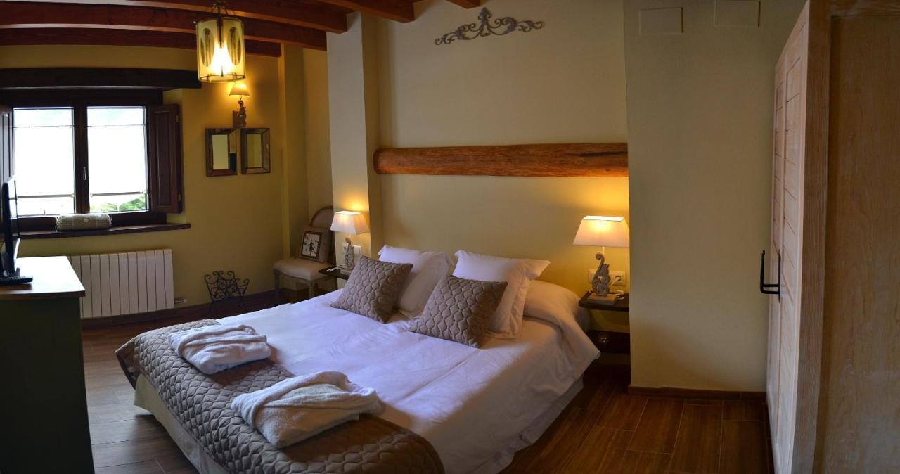 Alba D'Esteve. Casa Rural Espot Exteriör bild