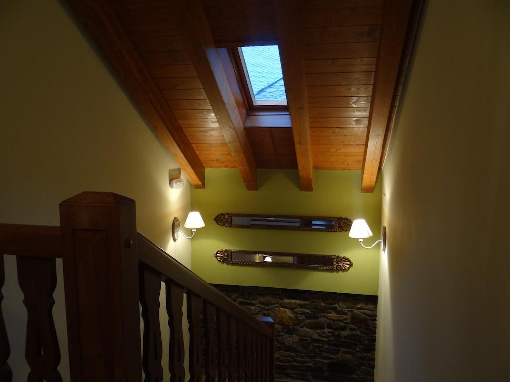 Alba D'Esteve. Casa Rural Espot Rum bild